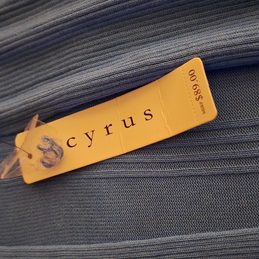 Cyrus Cardigan - Picture 4 of 10
